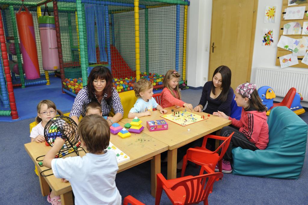 Kinder- Und Familienhotel Nockalm 茵聂科里姆斯 外观 照片