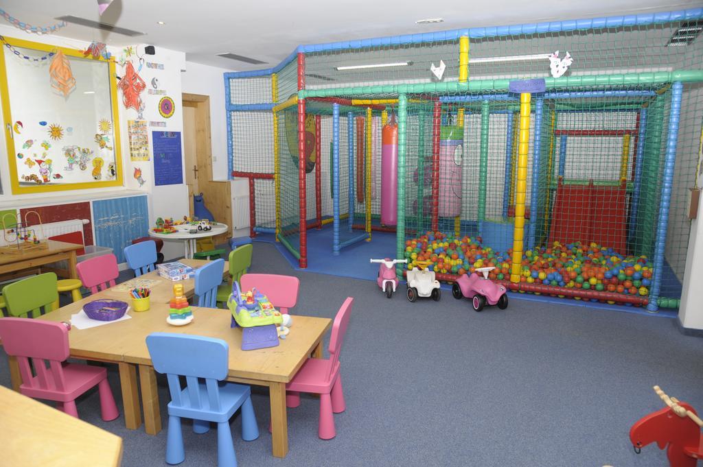 Kinder- Und Familienhotel Nockalm 茵聂科里姆斯 外观 照片