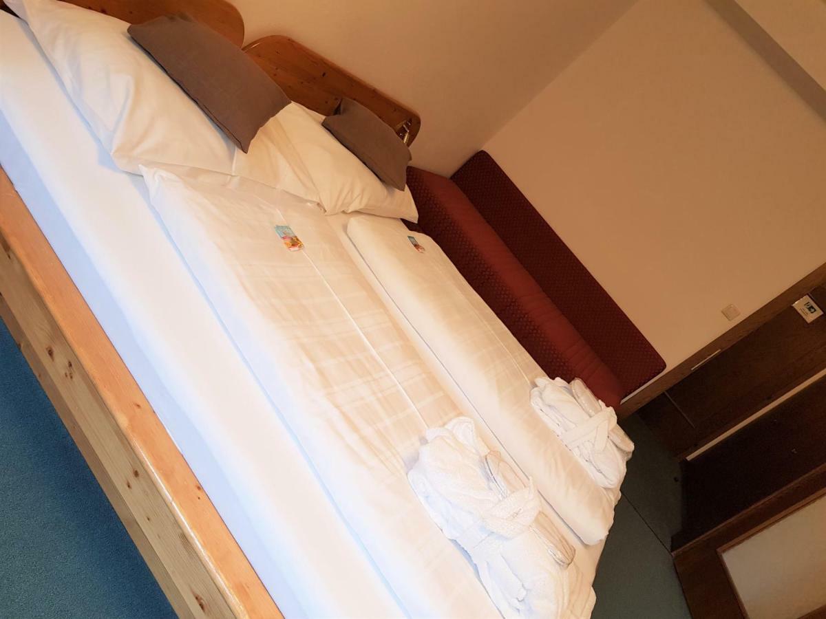 Kinder- Und Familienhotel Nockalm 茵聂科里姆斯 外观 照片